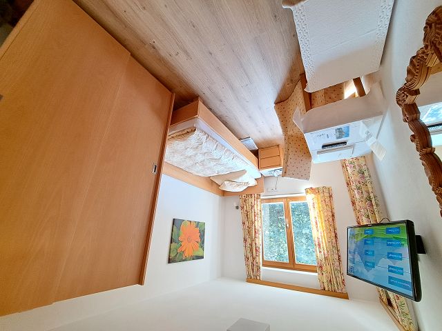 Einzelzimmer mit Badewanne Nr. 4